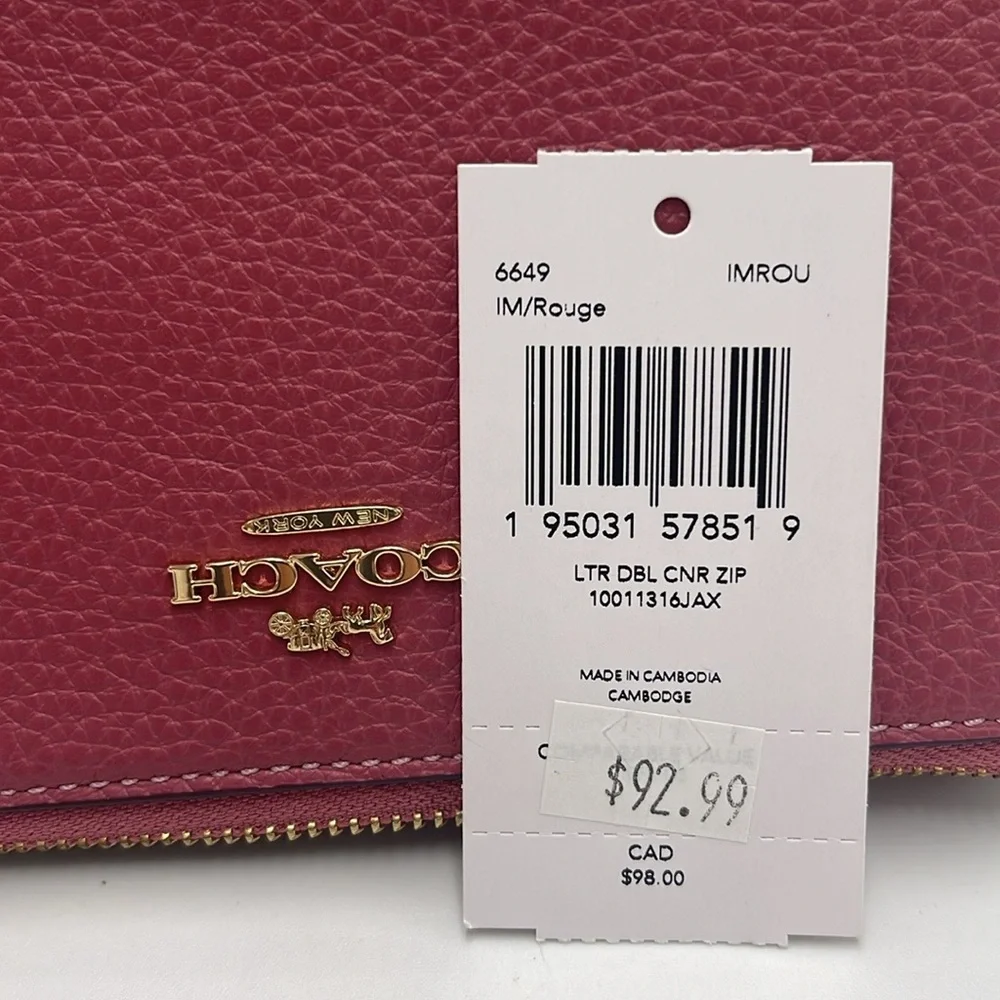 Coach Double Corner Zip Wallet Wristlet
IM/Rouge
NWT - Picture 9 of 16